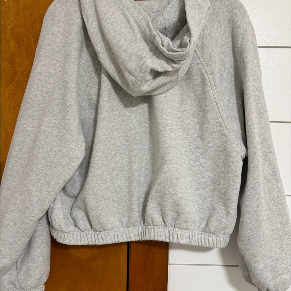 Aerie Light Gray Women's Cropped Hoodie - Picture 3 of 3